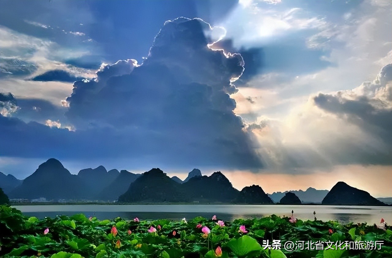 四川夏季旅行必打卡地,这几个最值得夏天去玩的旅行圣地