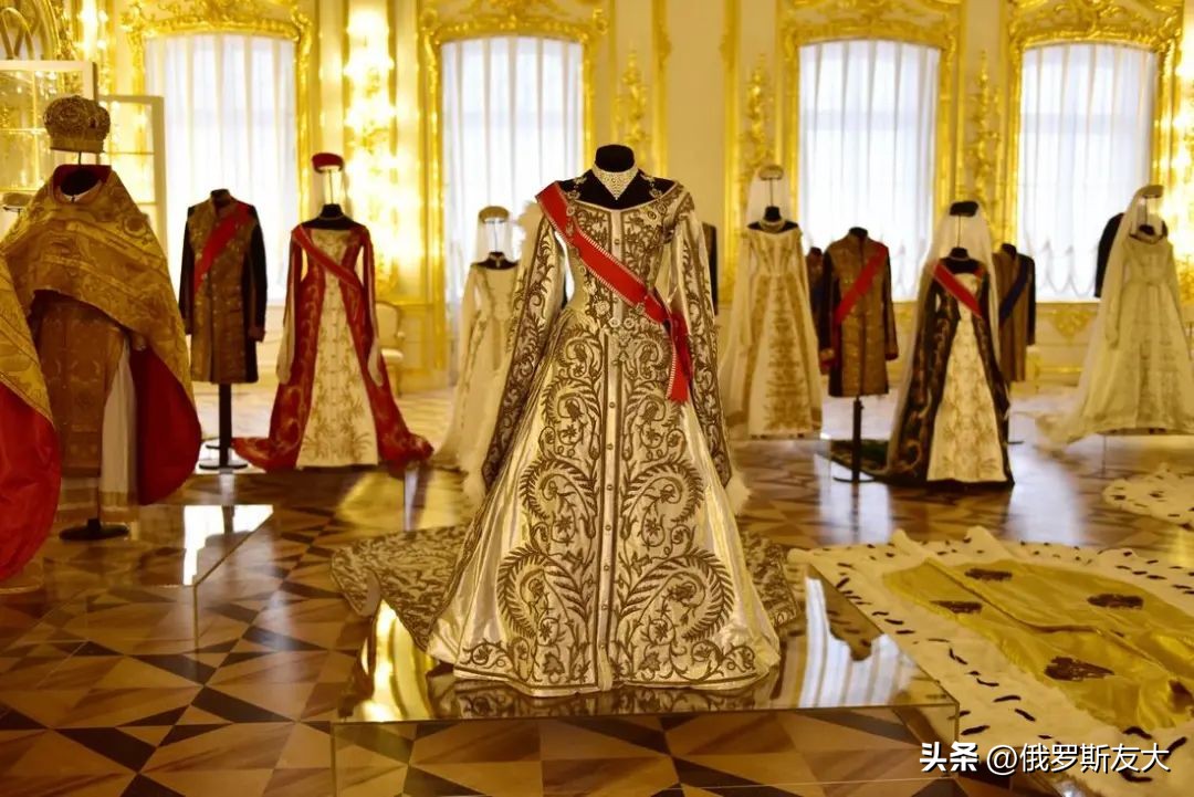 简单而不简约的时尚,简单但不简约时尚风格