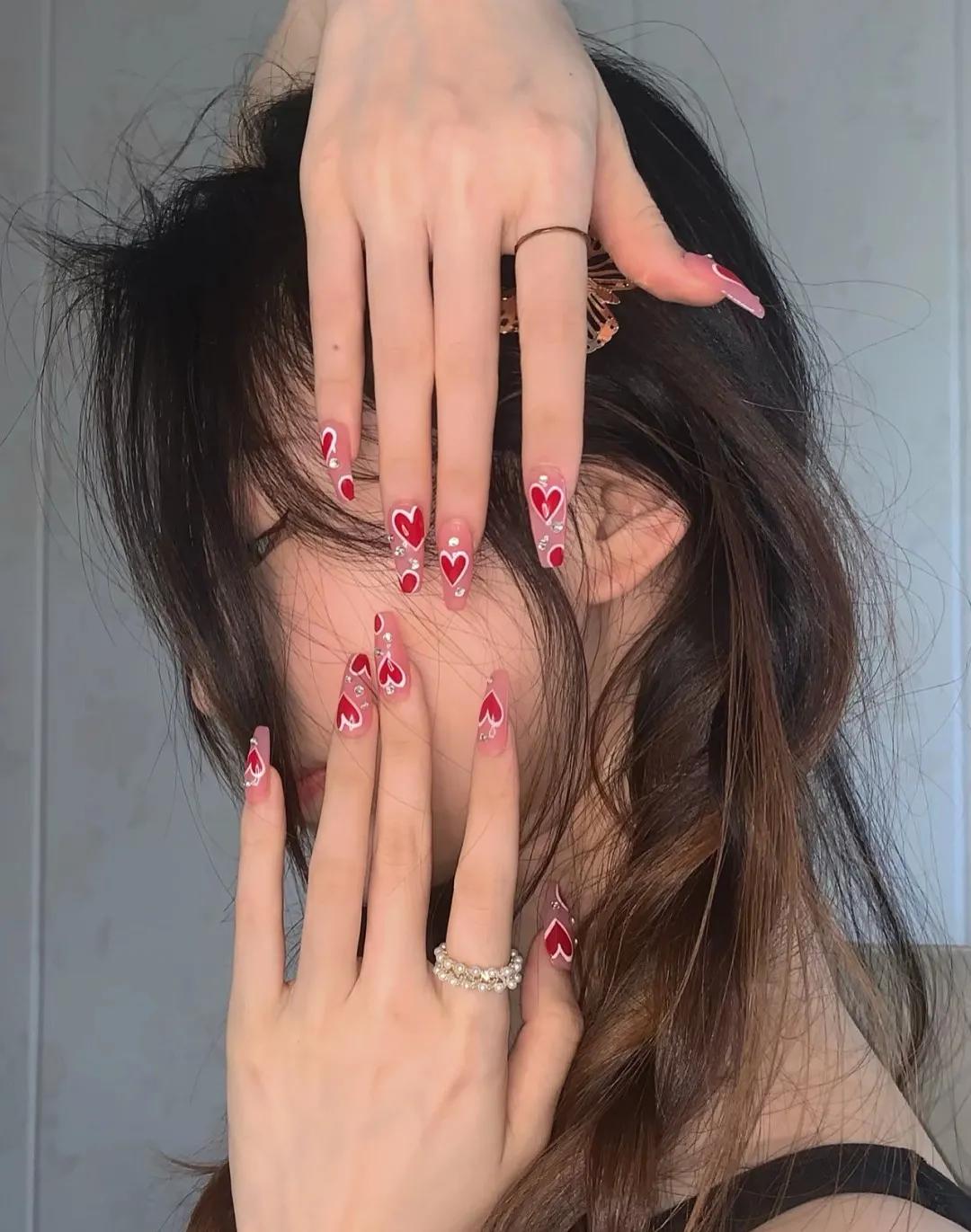 你一定要试试这3种美甲,盘点十款最受欢迎的美甲