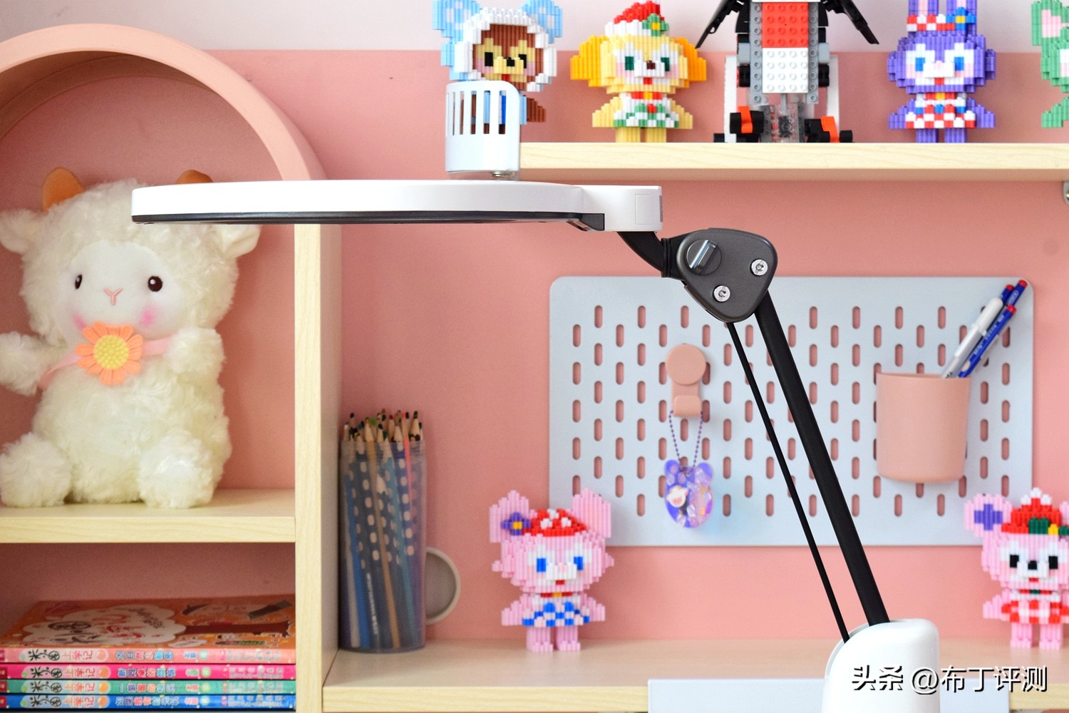 怎么选择一台预防近视的台灯,预防近视眼护眼台灯欧普照明