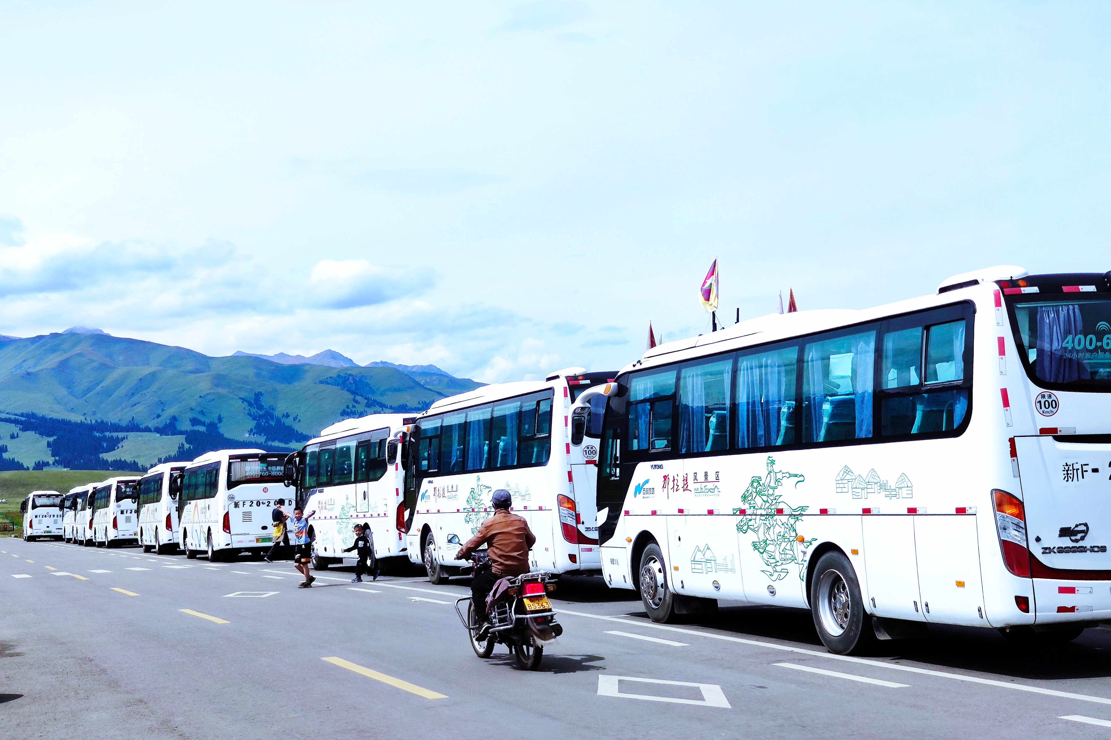 伊犁那拉提草原玩的有啥,伊犁那拉提草原是几级旅游景点