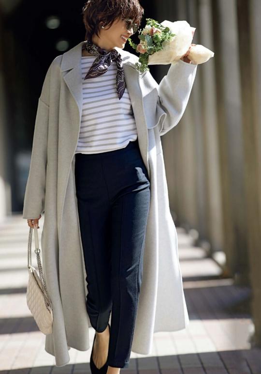 搭配长款的大衣非常有时尚感,高端品质气质款大衣穿搭