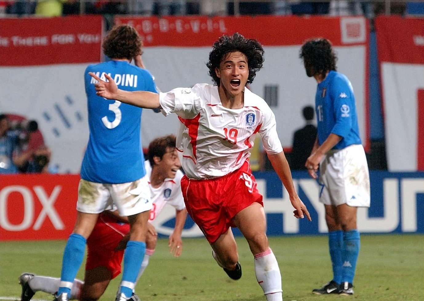 现在的上半场男足u20对韩国队战况,韩国u20足球集锦