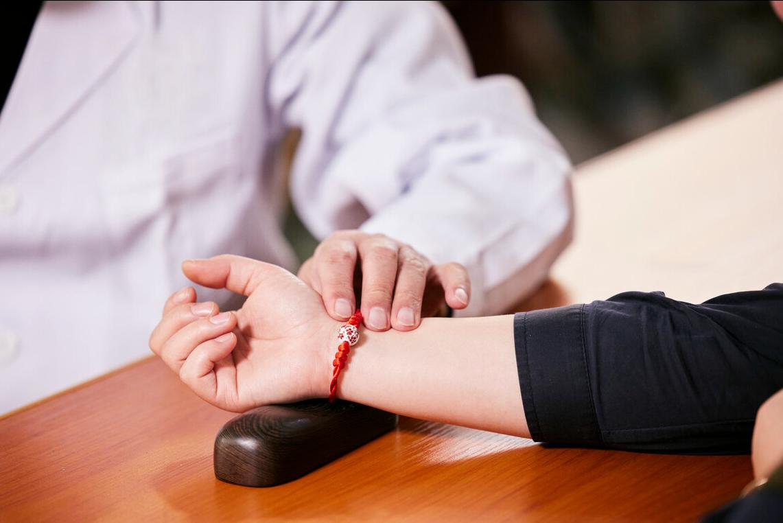 40岁失眠多梦喝什么中药,滋阴清火养心安神的中成药有什么