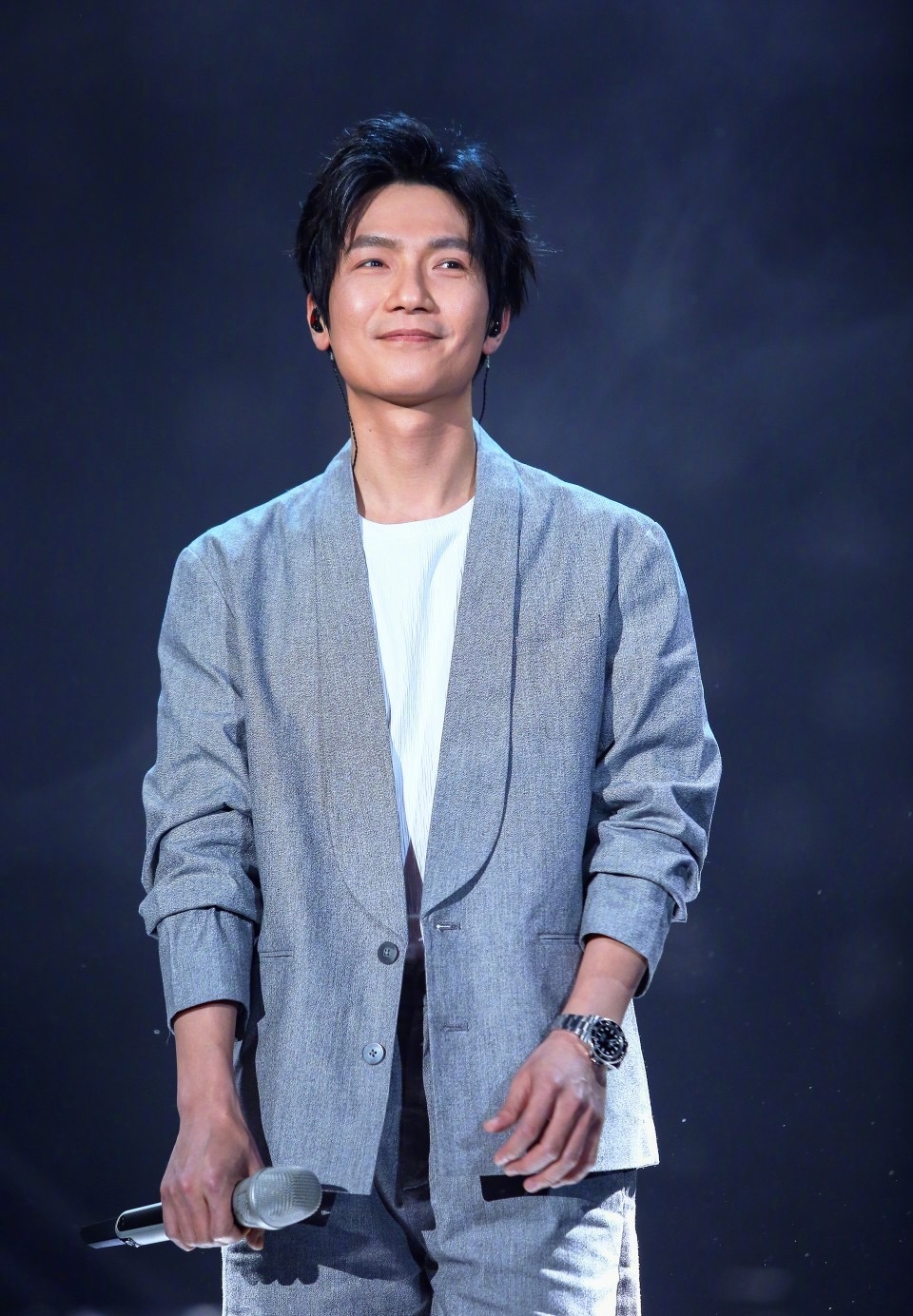 魏晨王铮亮阿穆隆演唱会,王铮亮阿穆隆