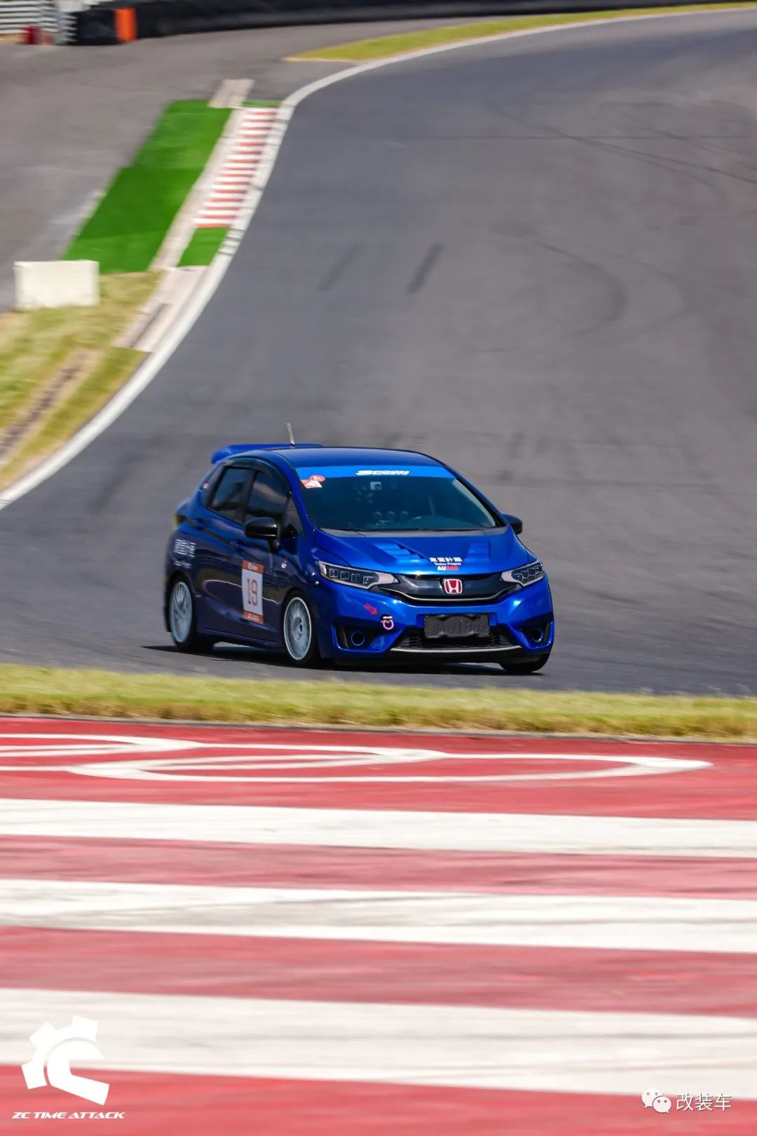 第四代全新飞度曾经的平民超跑gk5,18款本田飞度gk5舒适版改装