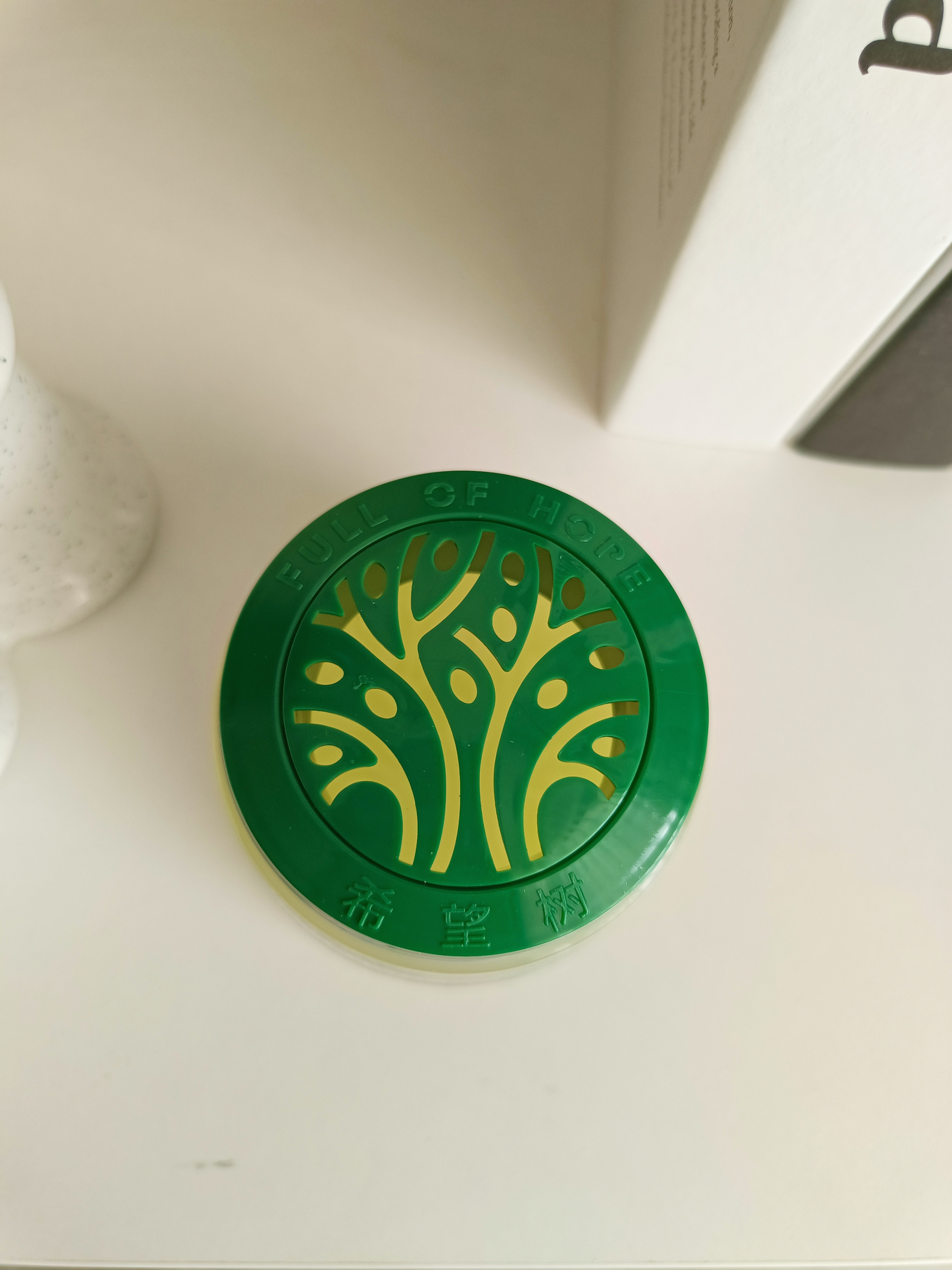 装修地板砖上有甲醛怎么去除,家里装修完放什么能去除甲醛