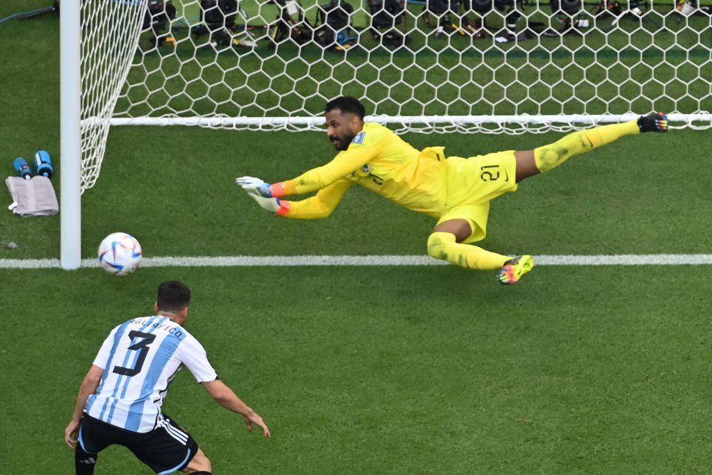 阿根廷爆冷1-2沙特最冷门纪录,沙特2-1战胜阿根廷队举国欢腾