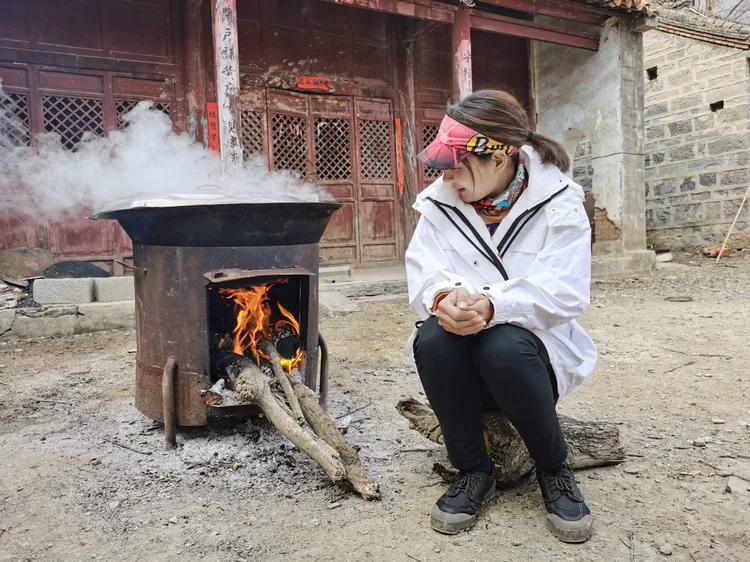 绝壁大梯白云寺,徒步白云寺