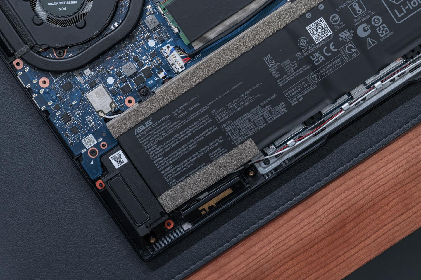 紫色笔记本电脑华硕灵耀pro测评,高端oled显示屏