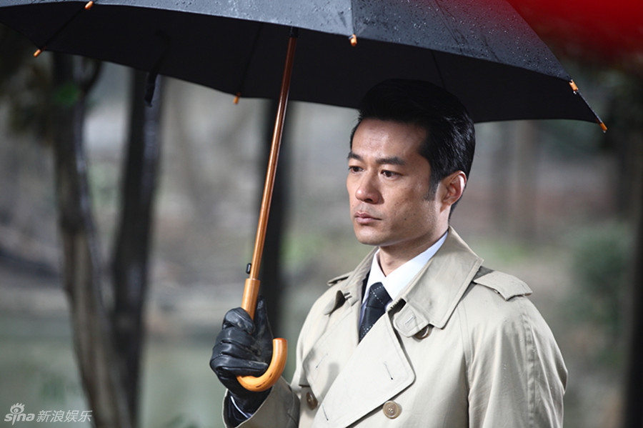 张志坚靳东王丽坤王志文,靳东王志文无间引热议