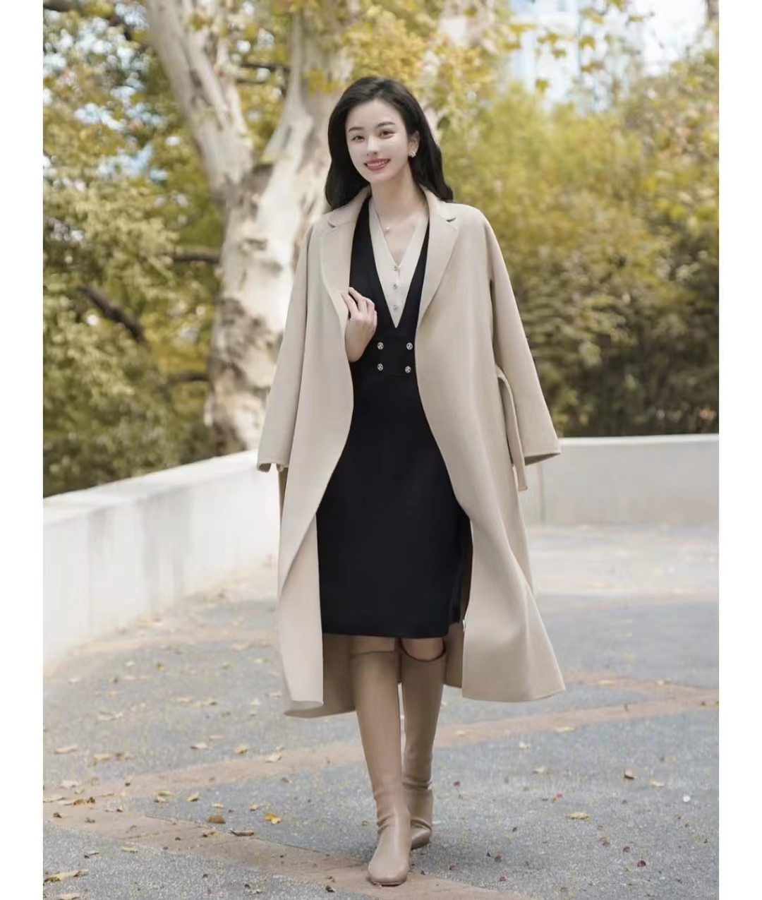 大衣搭长靴知性十足,大衣配阔腿裤让你气场翻倍