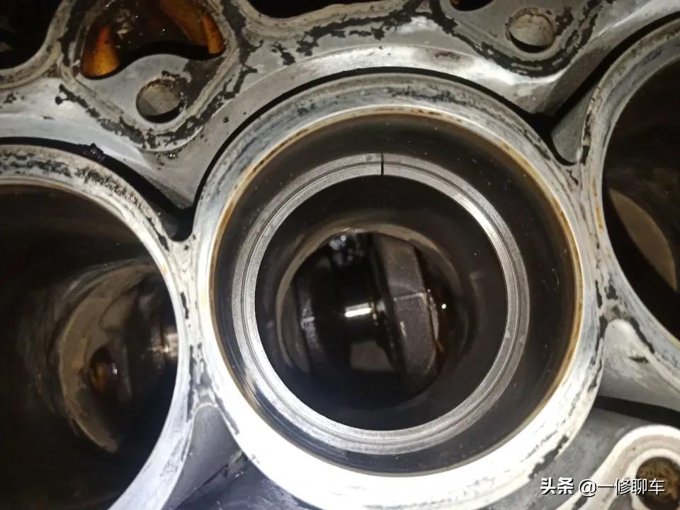 怎么知道车子烧机油严不严重,如何判断一辆车是否烧机油