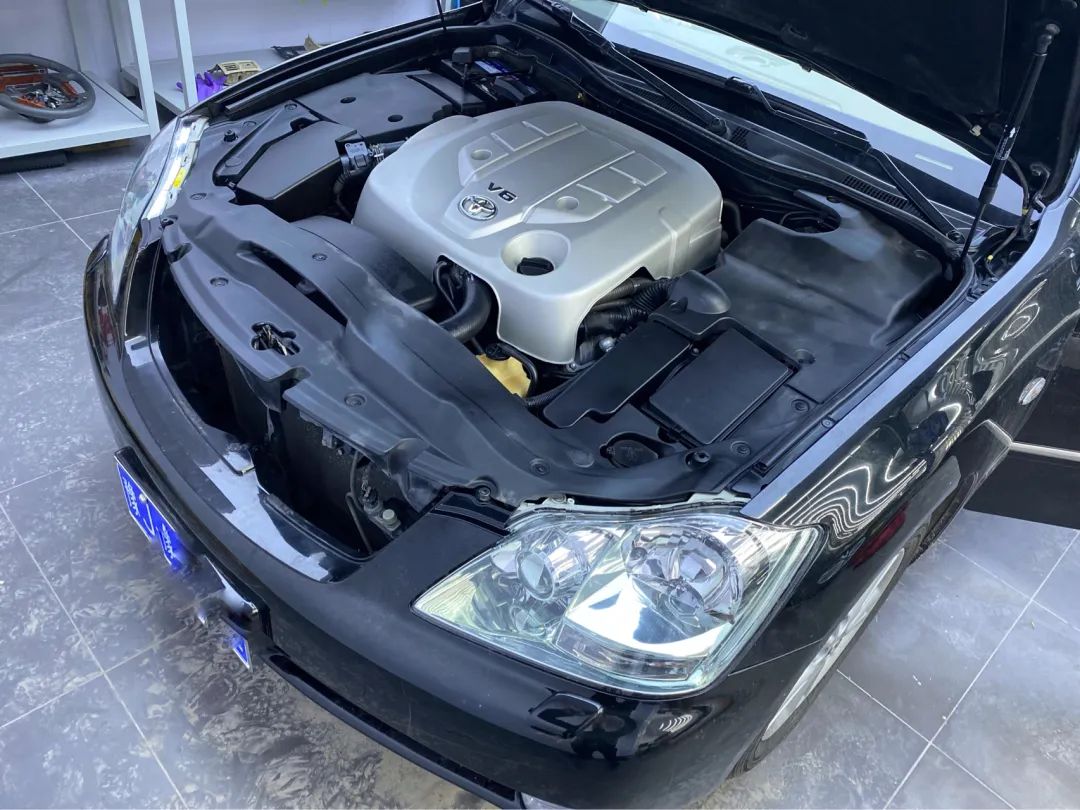 老皇冠全车翻新整备50000元,12代皇冠二手翻新要多少钱