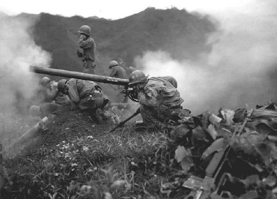 朝鲜军惨败后，后方只剩女人，志愿军高层严令：犯作风错误者枪毙