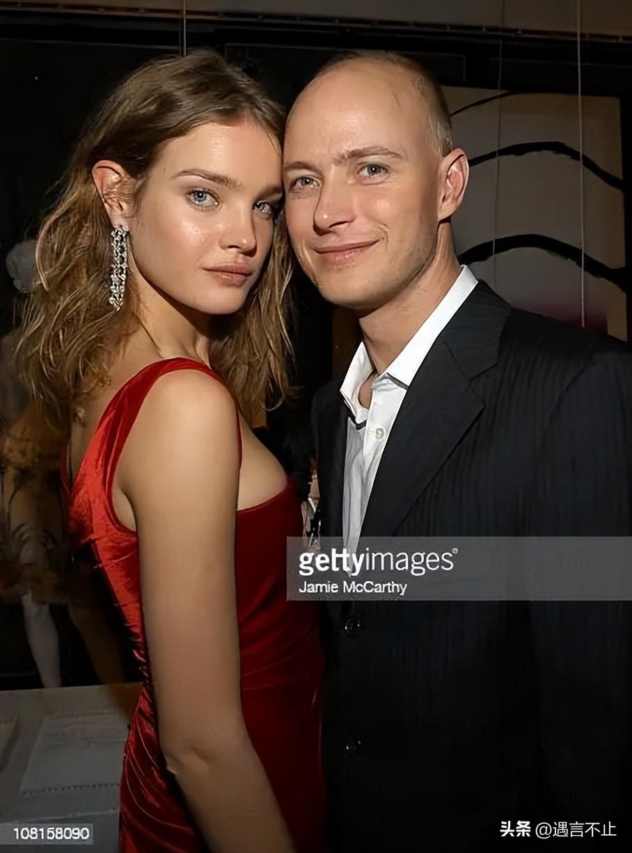 除了美貌，传奇为什么总发生在她身上？