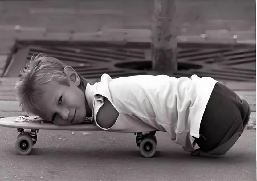 浠栨病鏈夋墜娌℃湁鑴氬嵈鎴愪簡寰嬪笀,浠栨病鏈夋墜鍗寸敤鑴氭敼鍐欎簡鍛借繍