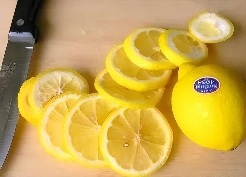 什么方法清理洗手池发黄,洗手池颜色发黄是怎么了