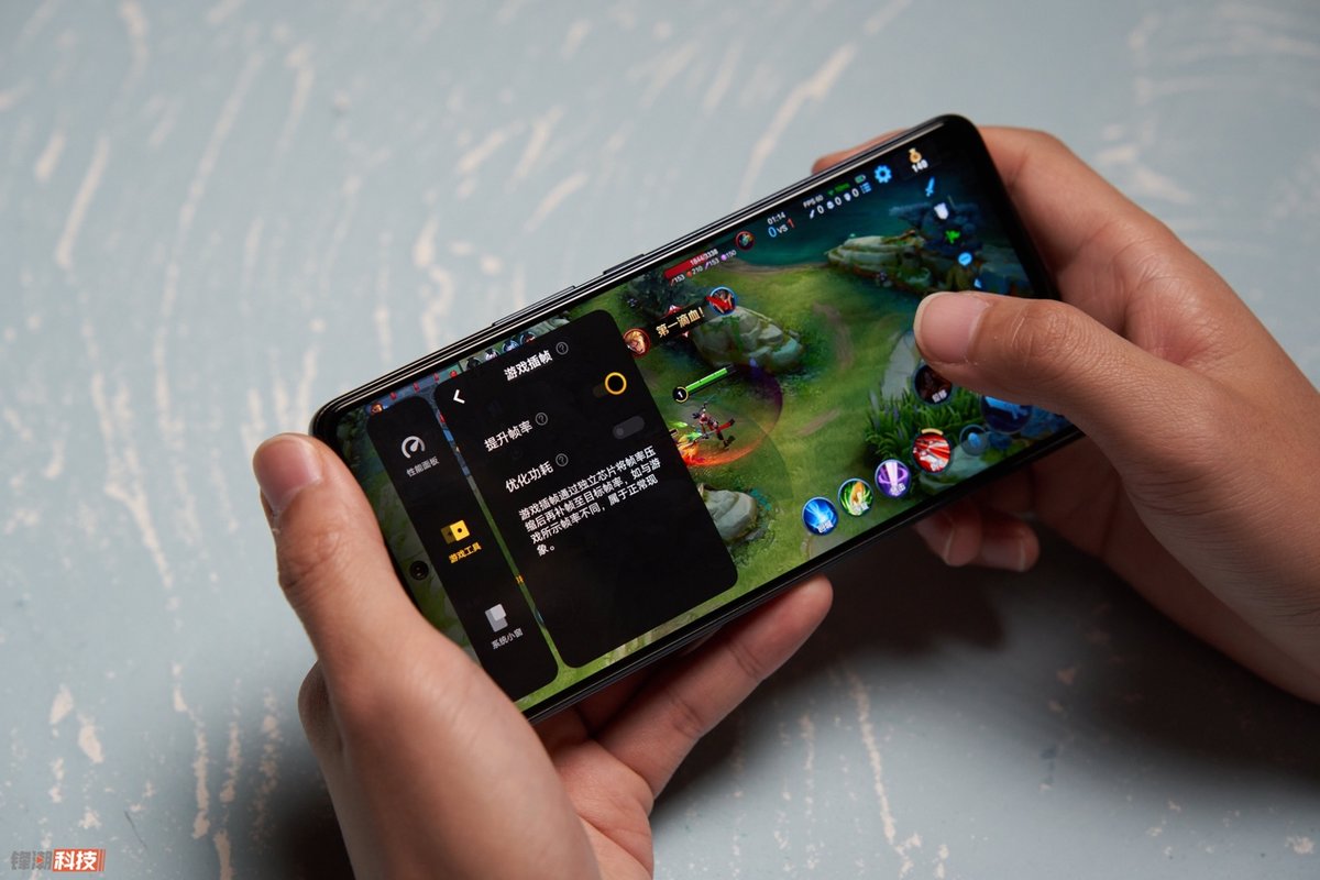 iqooneo5和iqooz5哪个好,iqooneo5s深度评测