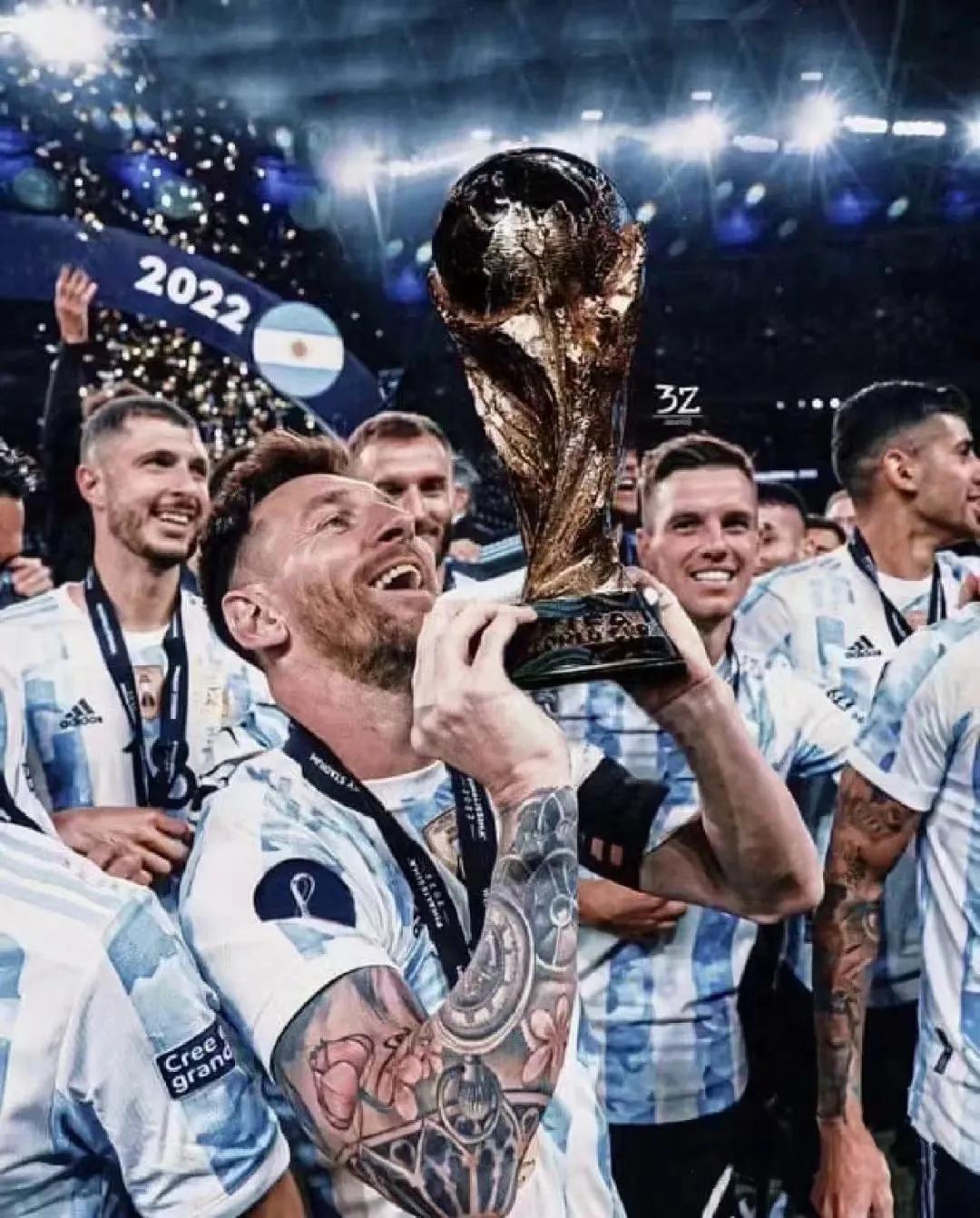 足球解说精彩瞬间激动人心,震撼人心的比赛解说足球