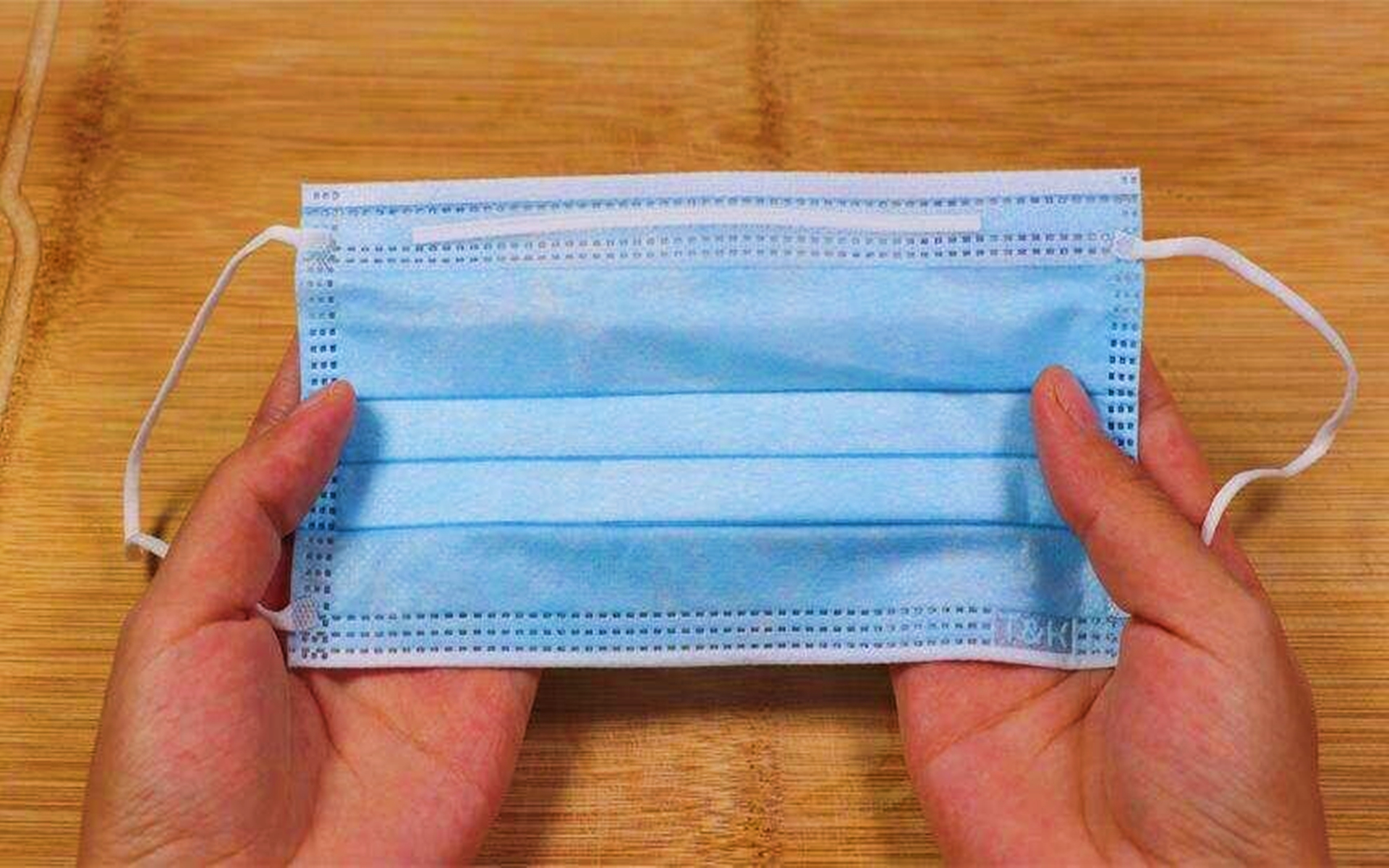 抽油烟机油污清洗自制妙招,不管油烟机多脏只需一只口罩