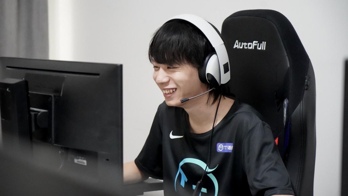 lpl澶忓璧泃t鍑昏触omg,闊╃綉鐑lpl鍏ㄩ儴娣樻卑