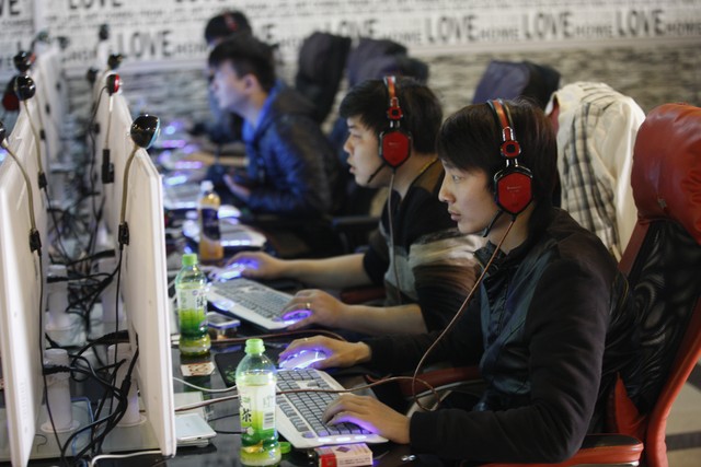 广东28岁小伙，迪拜打工被骗，无奈跑起外卖，每天20单月入8000