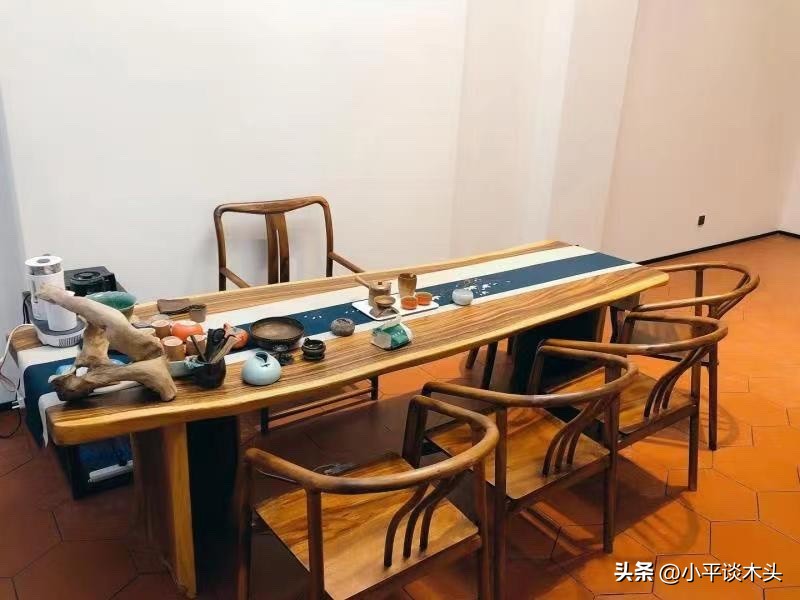 实木大板桌到底该选什么材质的呢,实木大板桌哪一种材质的比较实用