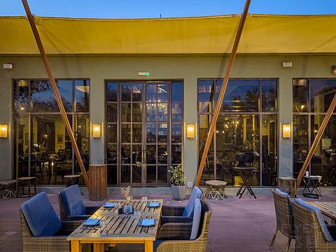 哈伊马角利兹卡尔顿,哈伊马角沙漠丽思卡尔顿酒店