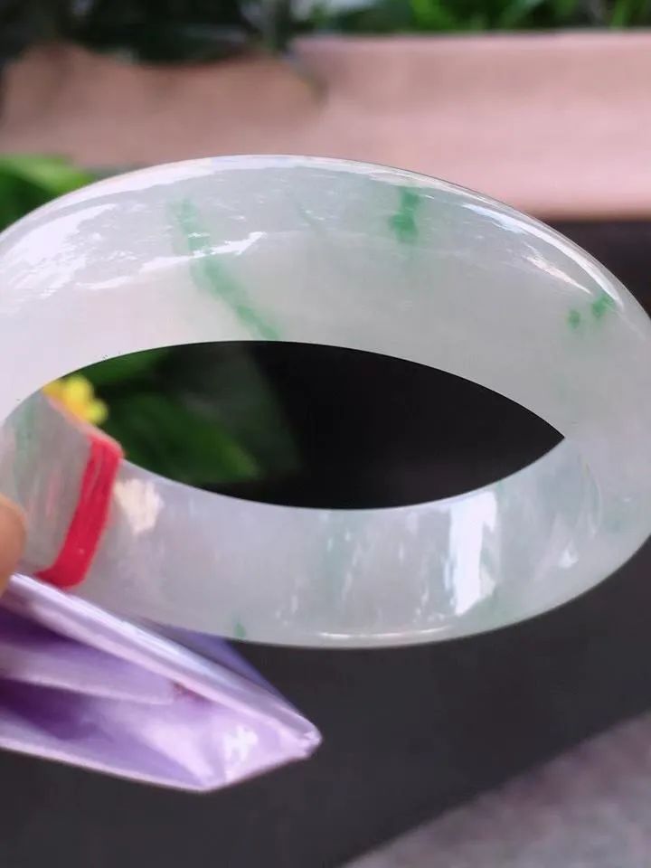 高价翡翠是炒出来的吗,高价买到了翡翠危料怎么办