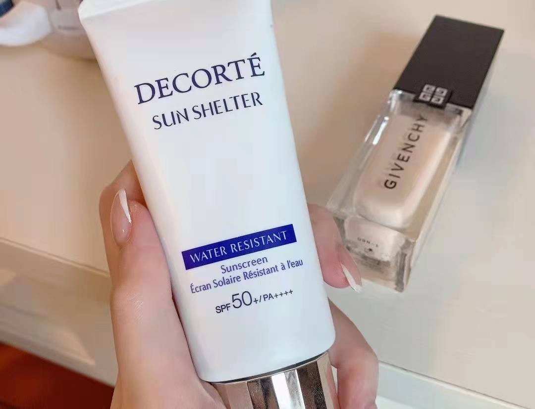 黛珂和薇诺娜防晒哪个更适合干皮,黛珂防晒霜适合哪种皮肤