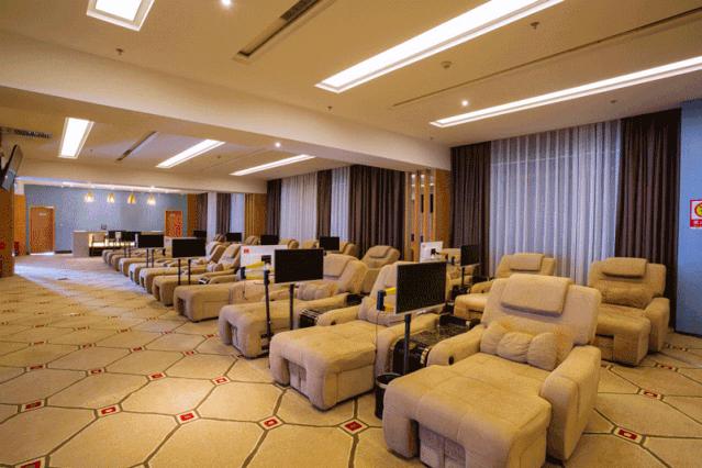 成都周末泡温泉看雪山,周日温泉一日游