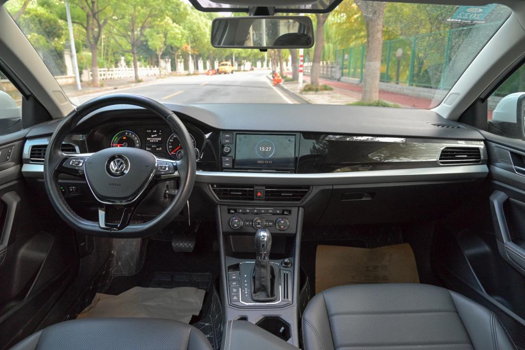 2015款朗逸1.4t二手现在值多少钱,大众朗逸1.5t星空顶配