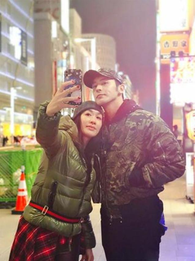 张伦硕钟丽缇结婚几年,钟丽缇嫁小12岁张伦硕