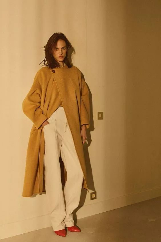 驼色连衣裙搭配的高级穿法,原来都这样穿驼色太年轻洋气了