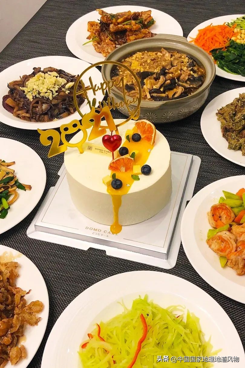 天津人的仪式感：打卤仨小时，“秃噜”五分钟