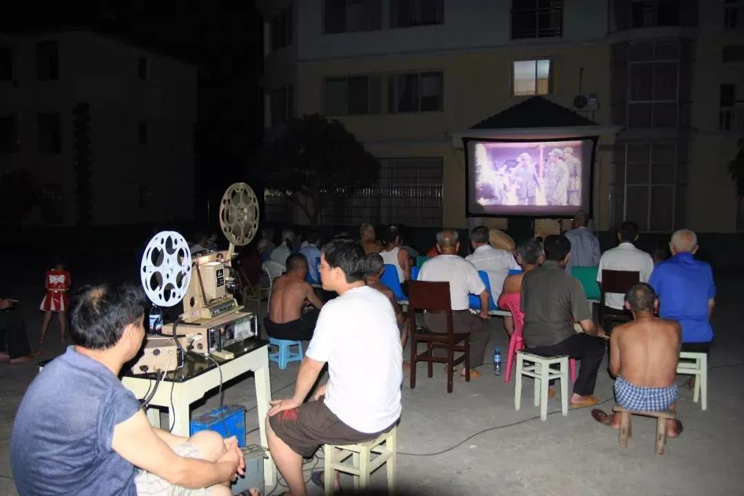 我亲身经历的社会事件作文,社会经历和感悟