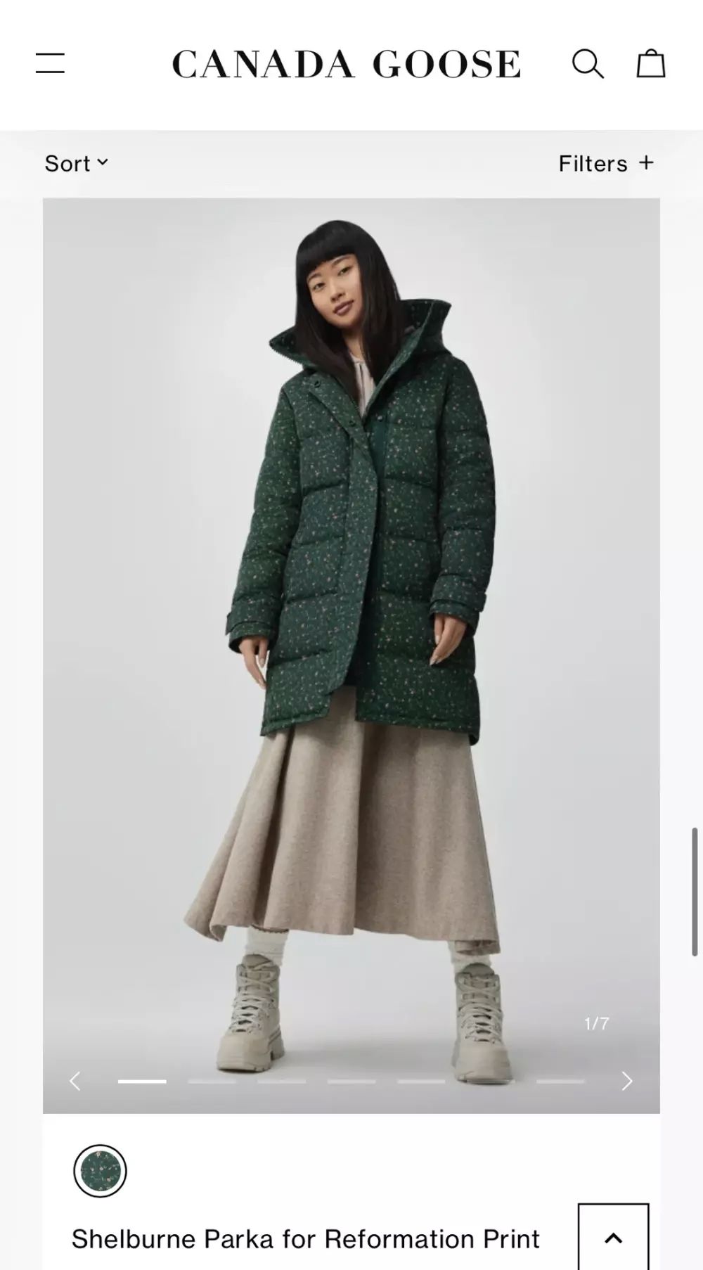 加拿大鹅羽绒服东北风格,加拿大鹅推出大花袄