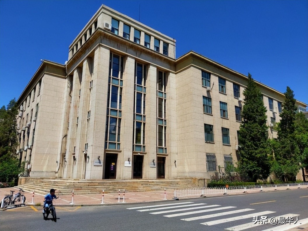 清华学霸裸辞卖煎饼,清华毕业生卖煎饼