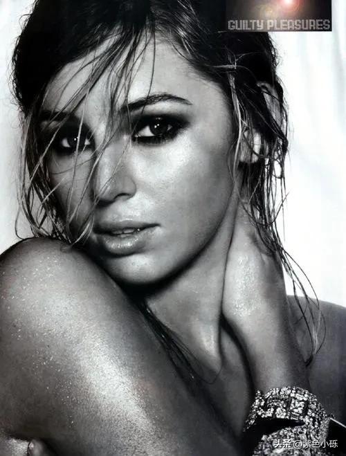 姬莉哈泽尔instagram,罗西琼斯和姬莉哈泽尔哪个美