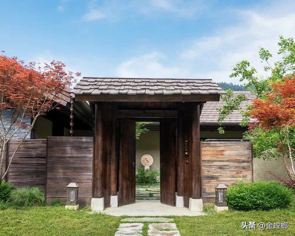 中国首家，全球第六家—九寨沟日赛谷丽思卡尔顿隐世酒店