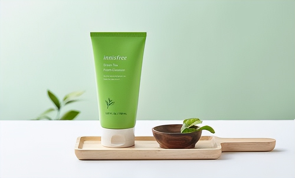 洗面奶哪个牌子好用求推荐,保湿洗面奶什么牌子好