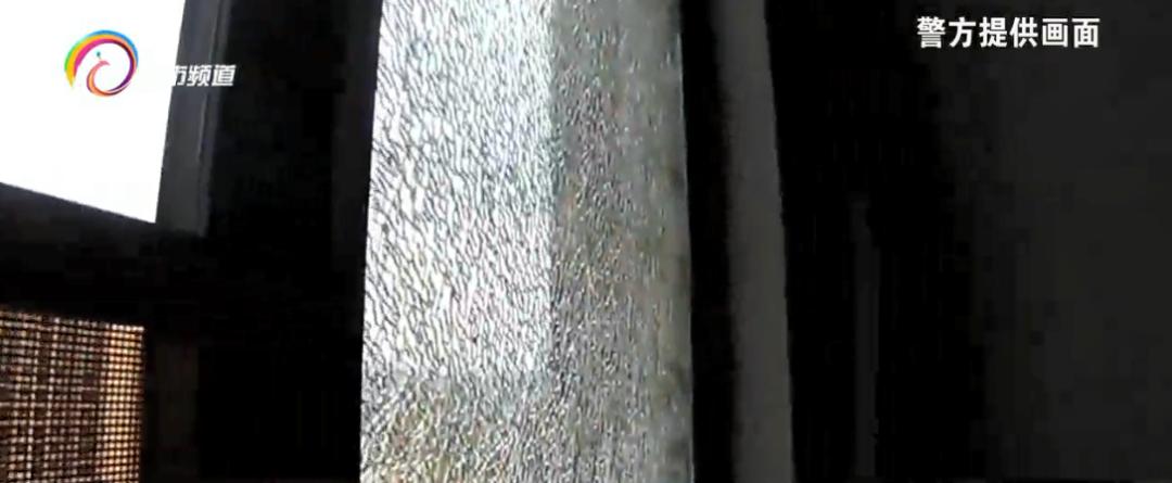 钢化玻璃突然炸裂的房屋,房子玻璃突然内层破裂是什么情况