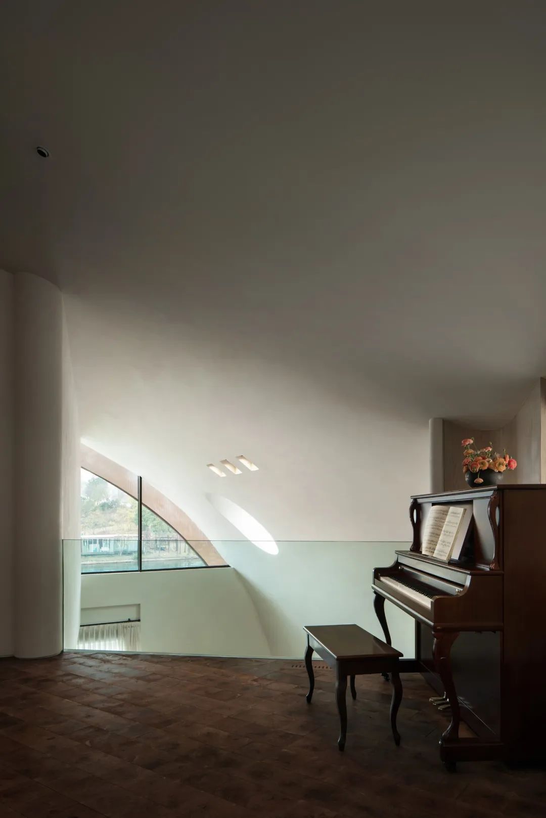 ACE DESIGN｜成都湖岸艺术别墅：逸享自在的湖岸艺术“家”