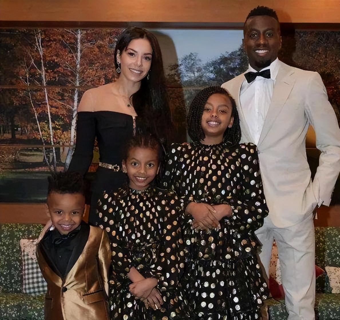 为何美国黑人球星钟爱白人女性？