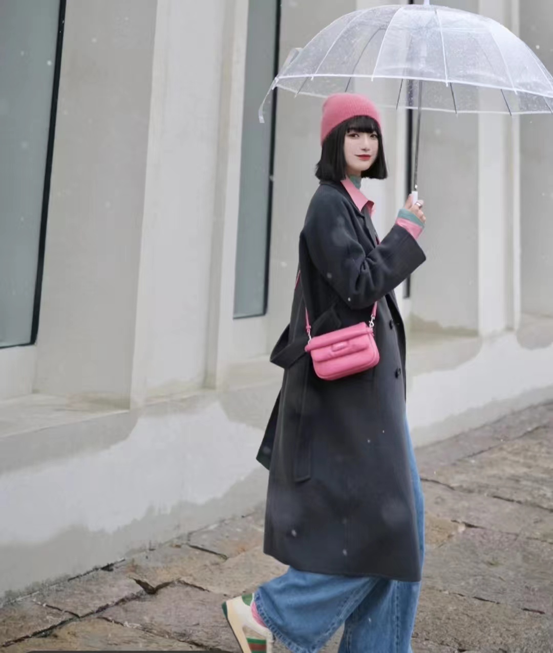 中款深灰色大衣怎么搭配好看,maxmaralabbro灰色大衣