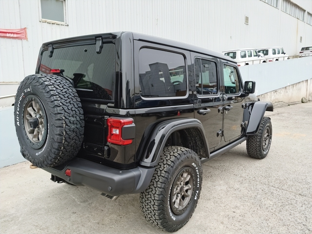 23款JEEP牧马人392大脚包现车140多万购车送好礼