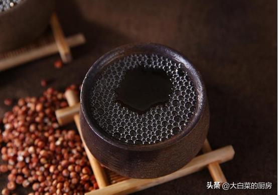 怪事！贵州人常喝的酒，并不是茅台，而是4款“平价酒”，为啥？