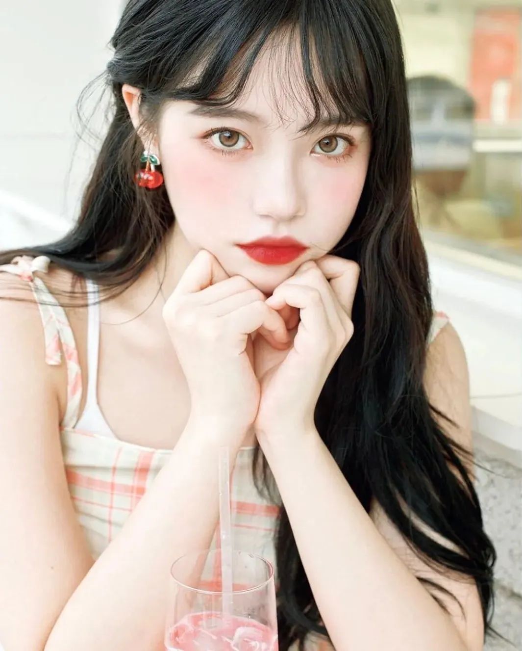 女士用什么化妆品适合,经常化妆的女生都知道的化妆品