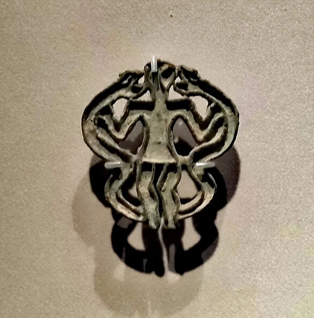 一天一件礼物金饰,一天一件文物